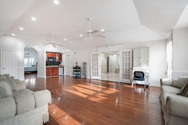 Interior, Living room, Recessed Lighting, Wood Texture Flooring