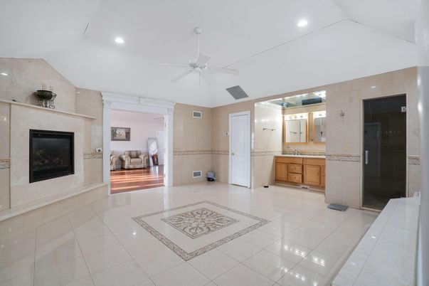 Bathroom, Fireplace, Interior, Recessed Lighting