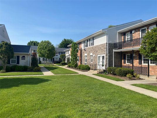Backyard, Exterior, Facade, Brick Facade, Mediterranean