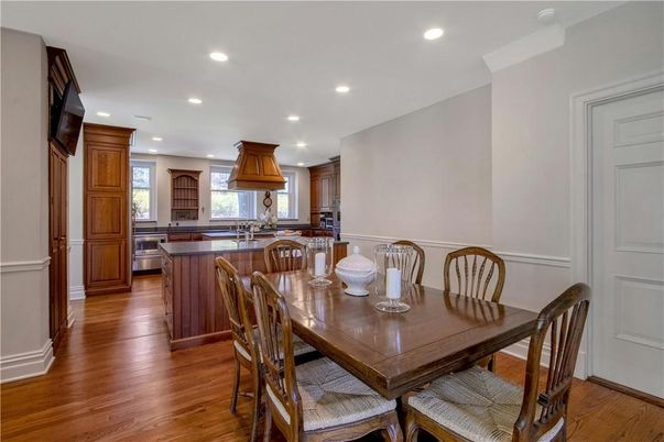 Dining room, Interior, Kitchen, Recessed Lighting, Wood Texture Flooring