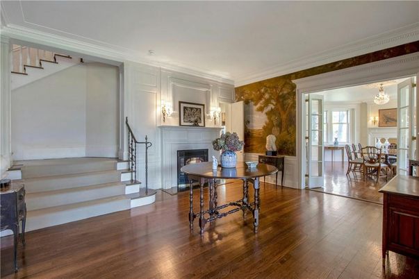 Chandelier, Dining room, Fireplace, Interior, Wood Texture Flooring