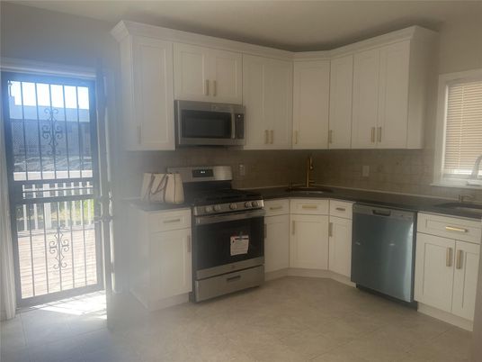 Interior, Kitchen, Stainless Steel Appliances