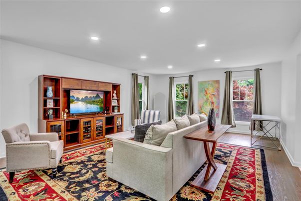 Interior, Living room, Recessed Lighting, Wood Texture Flooring
