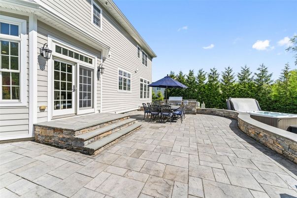 Exterior, Hot Tub