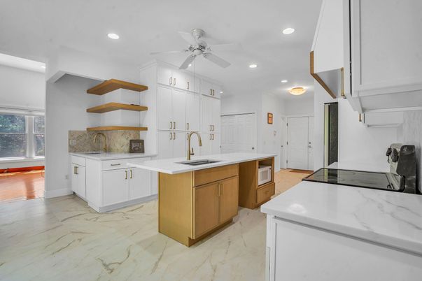Interior, Kitchen, Marble, Recessed Lighting