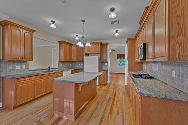Interior, Kitchen, Pendant Lights, Wood Texture Flooring