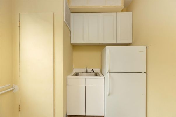 Interior, Kitchen, Washer