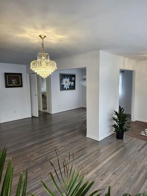 Chandelier, Empty room, Interior, Wood Texture Flooring
