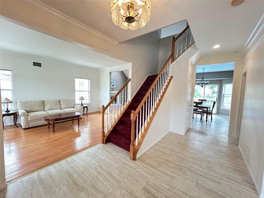 Chandelier, Dining room, Interior, Living room, Recessed Lighting, Wood Texture Flooring