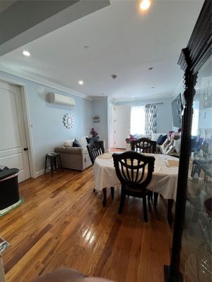Dining room, Interior, Living room, Recessed Lighting, Wood Texture Flooring