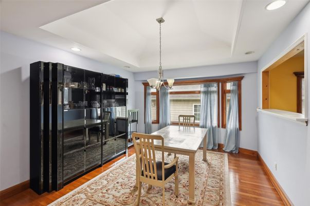 Chandelier, Dining room, Interior, Pendant Lights, Recessed Lighting, Wood Texture Flooring