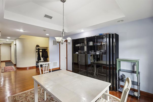 Chandelier, Dining room, Interior, Recessed Lighting, Wood Texture Flooring