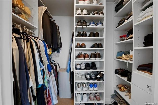 Interior, Walk-in Closets