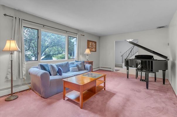 Interior, Living room, Piano