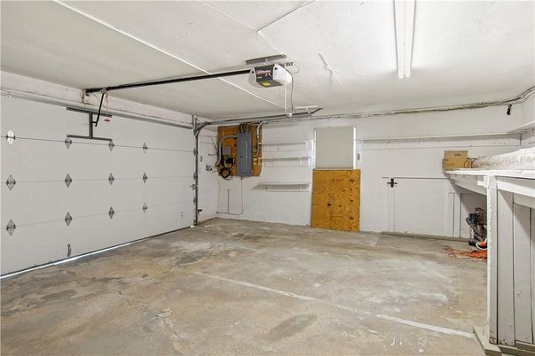 Garage, Interior
