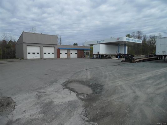 Detached Garage, Exterior