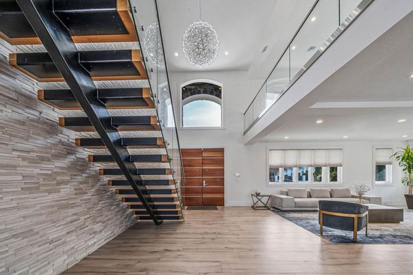 Interior, Living room, Pendant Lights, Recessed Lighting, Wood Texture Flooring, Wooden Walls