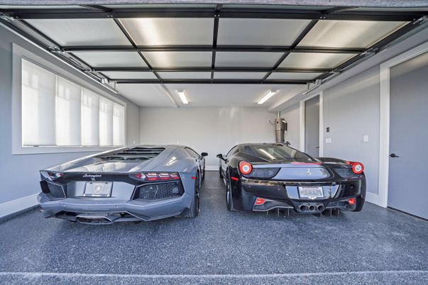 Garage, Interior