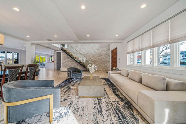 Interior, Living room, Recessed Lighting, Wood Texture Flooring