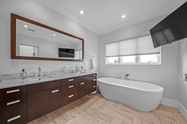 Bathroom, Dual Sink Vanities, Free Standing Baths, Interior, Recessed Lighting, Wood Texture Flooring