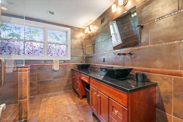 Bathroom, Interior, Recessed Lighting