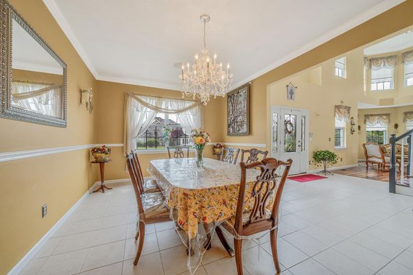 Chandelier, Dining room, Interior