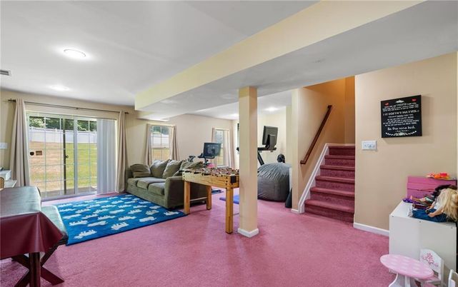 Fitness Equipment, Interior, Living room, Recessed Lighting