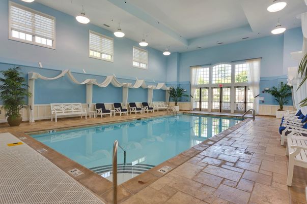 Interior, Pendant Lights, Pool