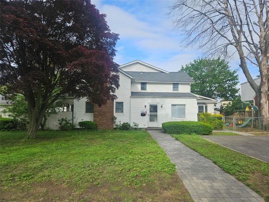 Backyard, Exterior, Facade, Playground, Queen Anne Victorian