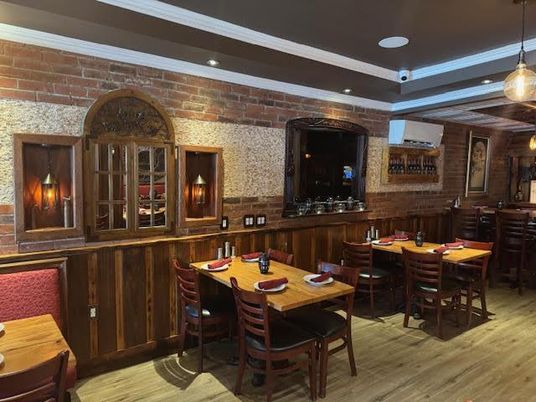 Dining room, Interior, Pendant Lights, Recessed Lighting, Stone Walls, Wood Texture Flooring