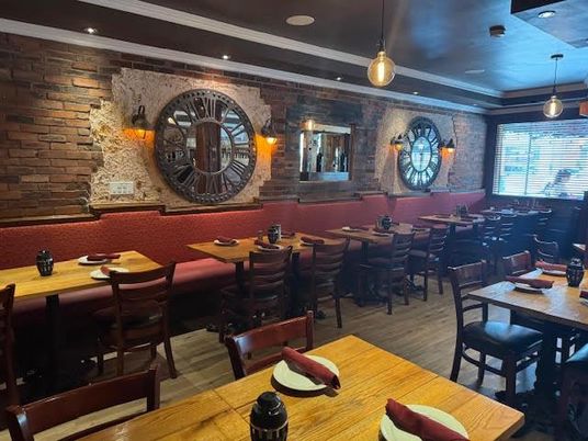 Dining room, Interior, Pendant Lights, Recessed Lighting, Stone Walls, Wood Texture Flooring