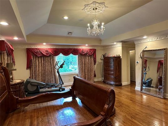 Chandelier, Fitness Equipment, Interior, Recessed Lighting, Wood Texture Flooring