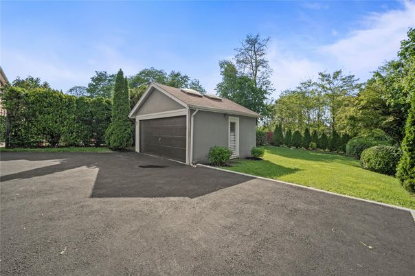 Backyard, Detached Garage, Exterior