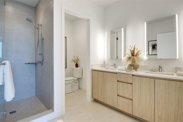 Bathroom, Dual Sink Vanities, Interior