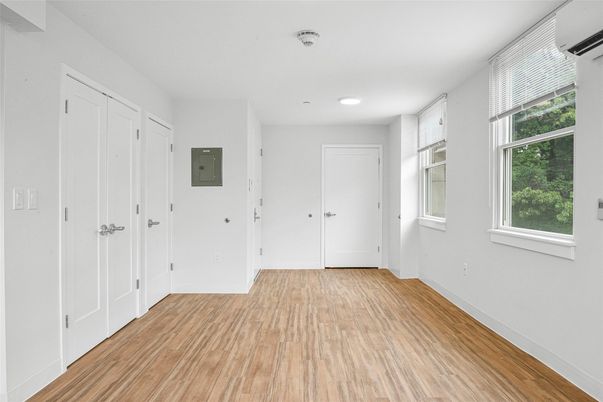 Empty room, Interior, Recessed Lighting, Wood Texture Flooring