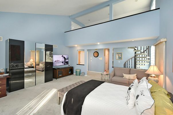 Bedroom, Interior, Recessed Lighting