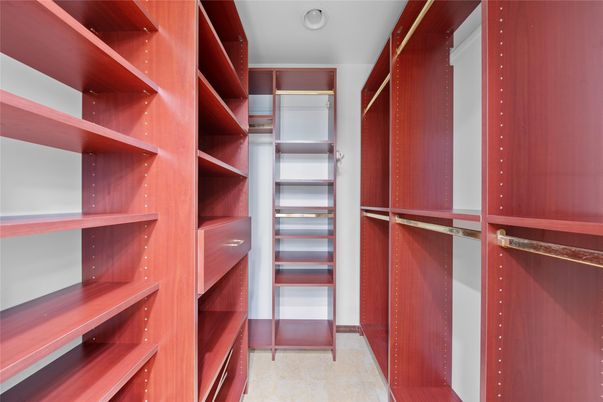 Interior, Walk-in Closets