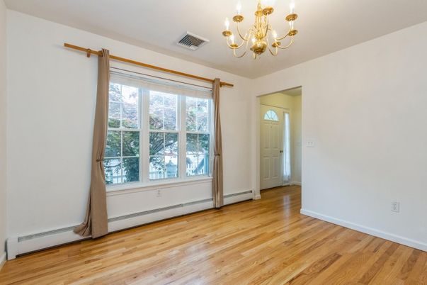Chandelier, Empty room, Interior, Wood Texture Flooring