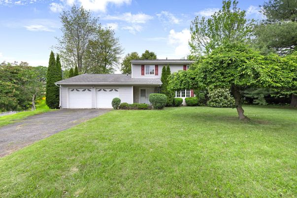 Attached, Backyard, Exterior, Facade, Split Level