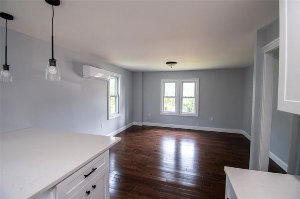 Empty room, Interior, Pendant Lights, Wood Texture Flooring