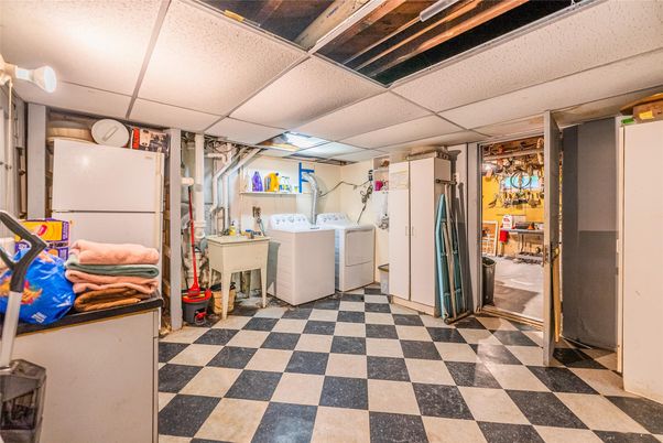 Interior, Washer