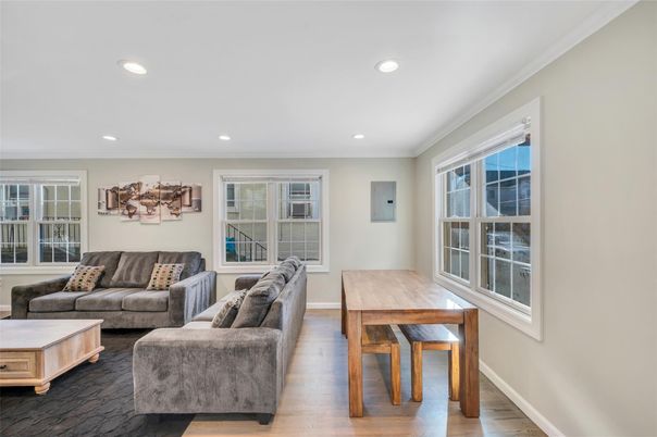 Dining room, Interior, Living room, Recessed Lighting, Wood Texture Flooring
