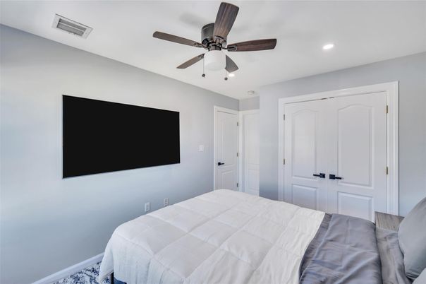 Bedroom, Interior, Recessed Lighting
