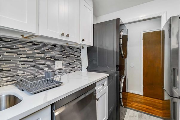Interior, Kitchen, Stainless Steel Appliances, Washer, Wood Texture Flooring