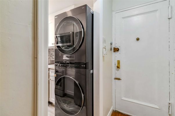 Interior, Utility Closets, Washer