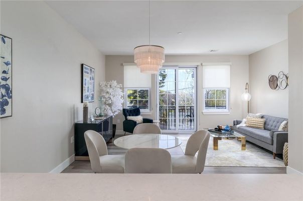 Chandelier, Dining room, Interior, Living room