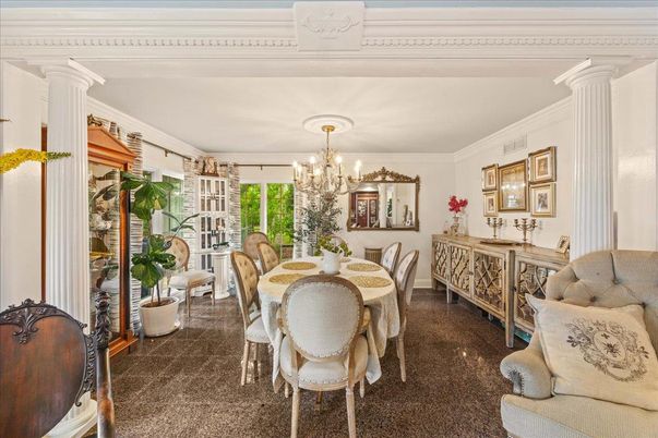 Chandelier, Dining room, Interior
