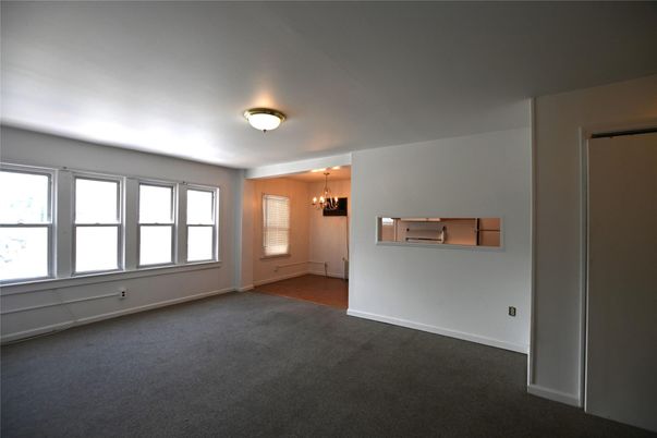 Chandelier, Empty room, Interior
