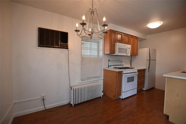 Chandelier, Interior, Kitchen, Wood Texture Flooring