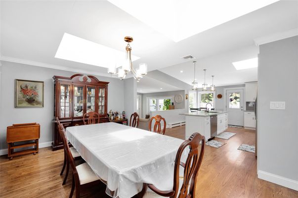 Chandelier, Dining room, Interior, Kitchen, Pendant Lights, Recessed Lighting, Wood Texture Flooring